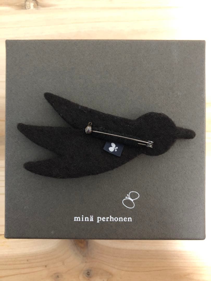 minä perhonen ブローチ　joy-tori