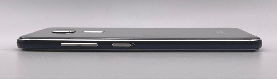 ほぼ新品‼️ZenFone3 SIMフリー32GB+バッテリー新品+ガラス