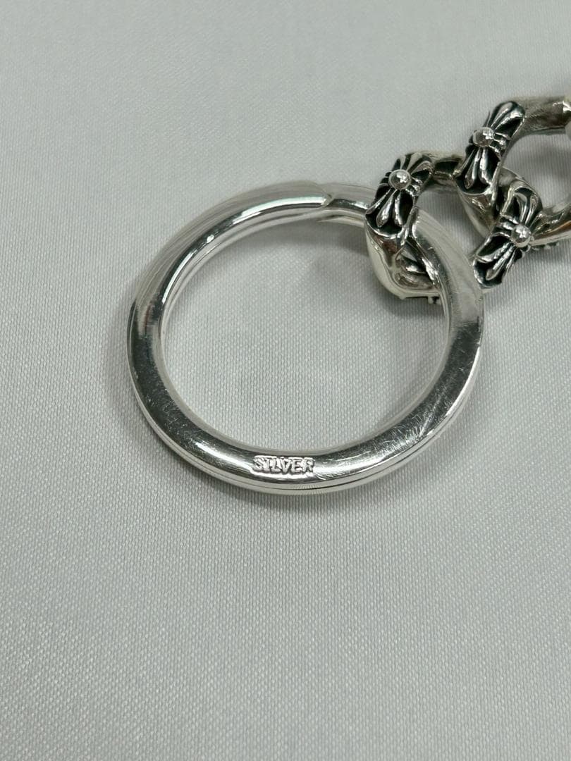人気 キーリング クロム ブレスレット アクセサリー【匿名配送】ポーチクロス付
