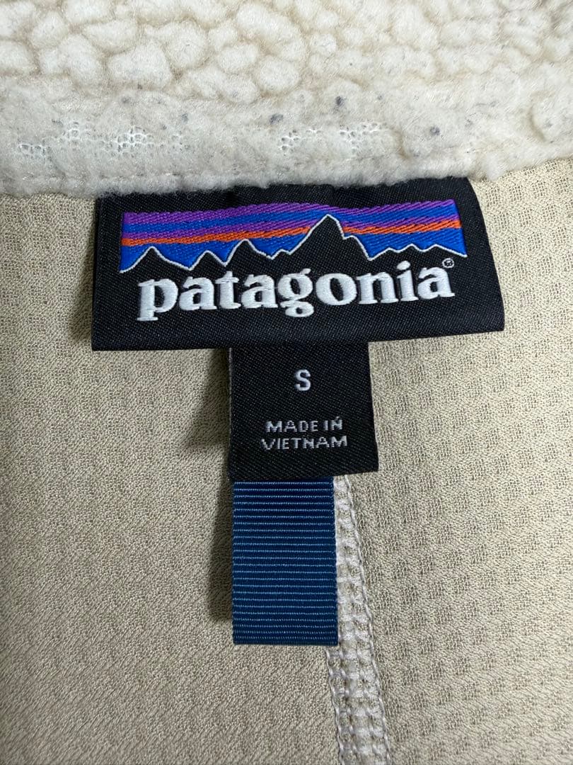 patagonia フリース ベスト クリーム色/ネイビー