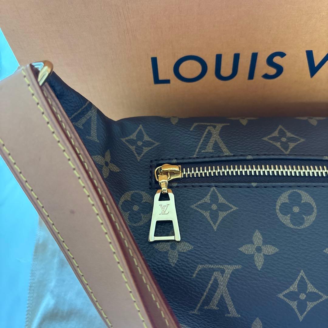 ルイヴィトン　モノグラム　バムバッグ　ボディバッグ　ウエストポーチ