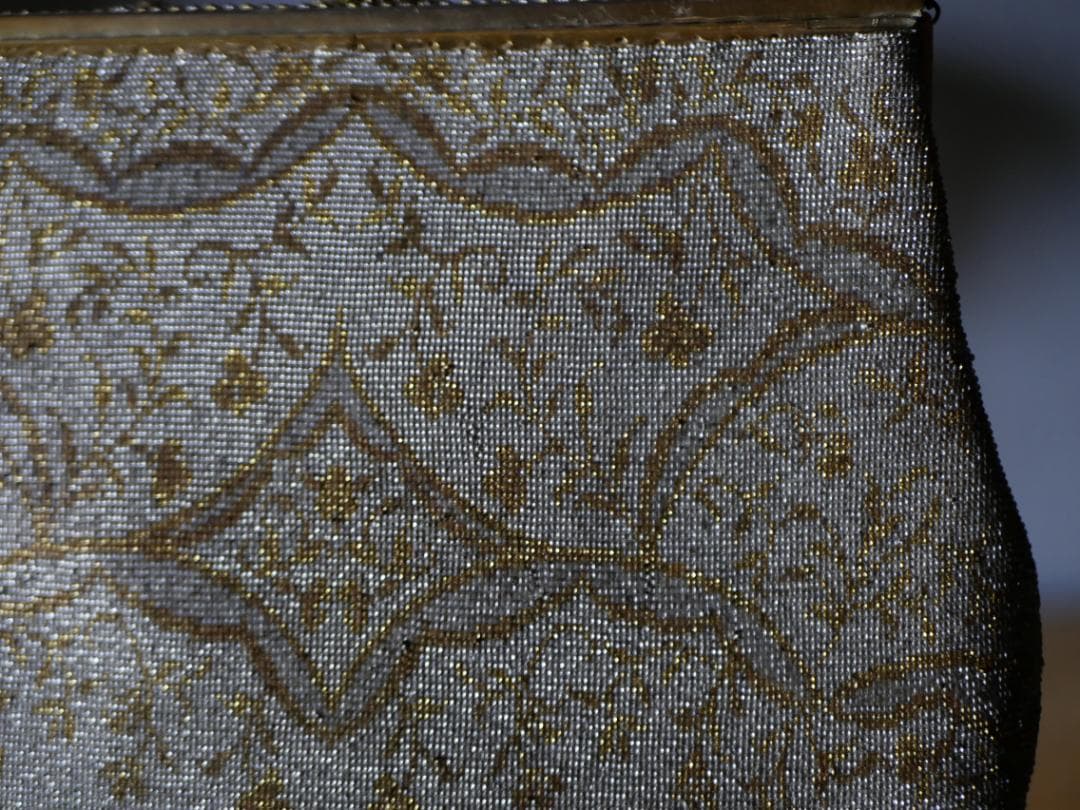 マイクロビーズ　アンティークバッグ　フランスアンティーク　アンティークのある暮ら