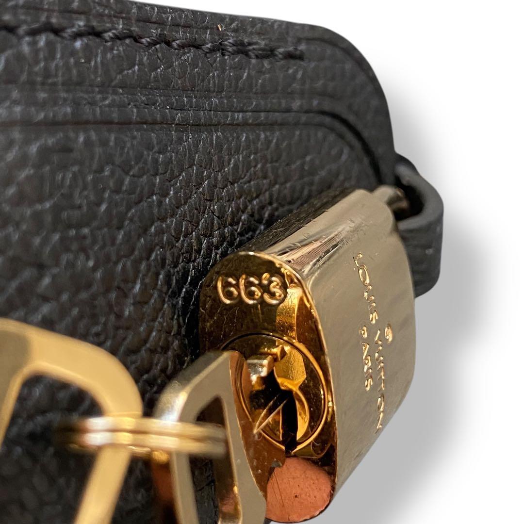 ルイヴィトン　ネームタグ&パドロック２点セット　南京錠　663番