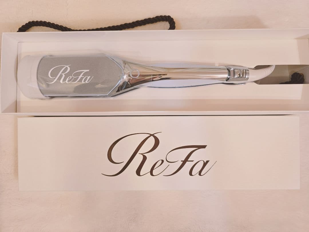 【即日発送・新品未使用】リファ パワー ストレート アイロン プロ 保証書付