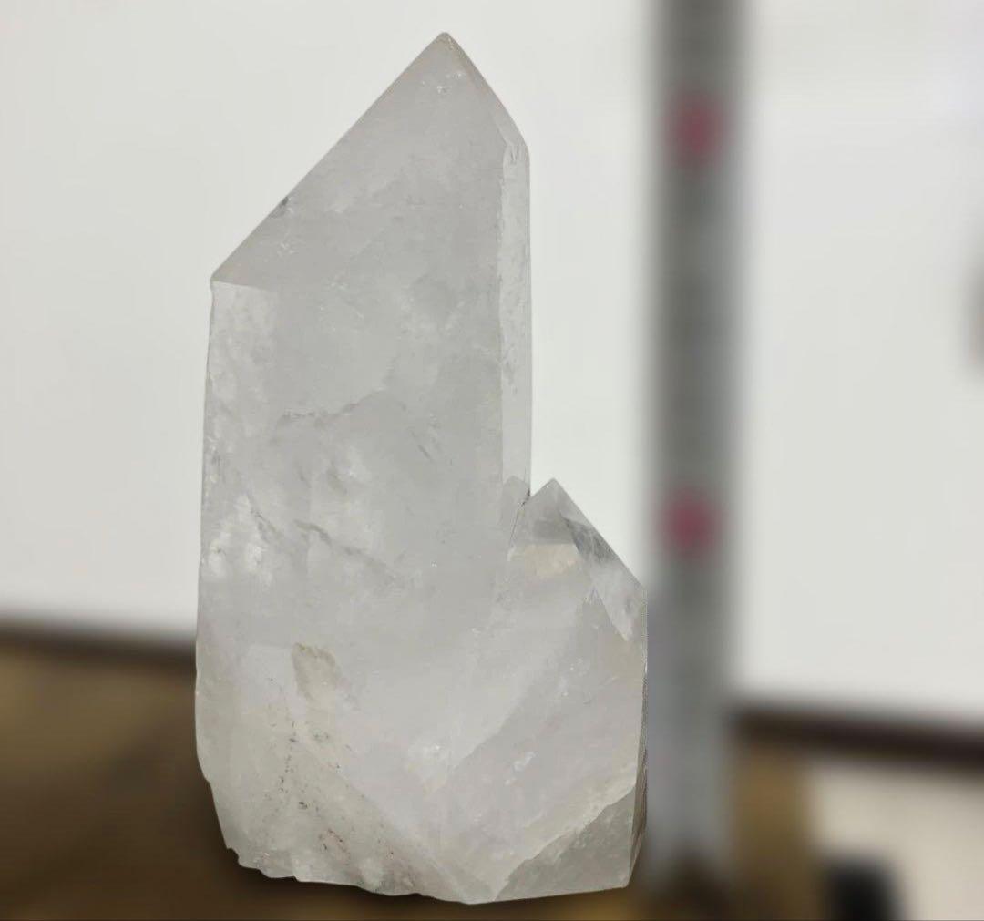 【2.6kg】天然水晶（クォーツ）ポイント｜存在感あるインテリアストーン