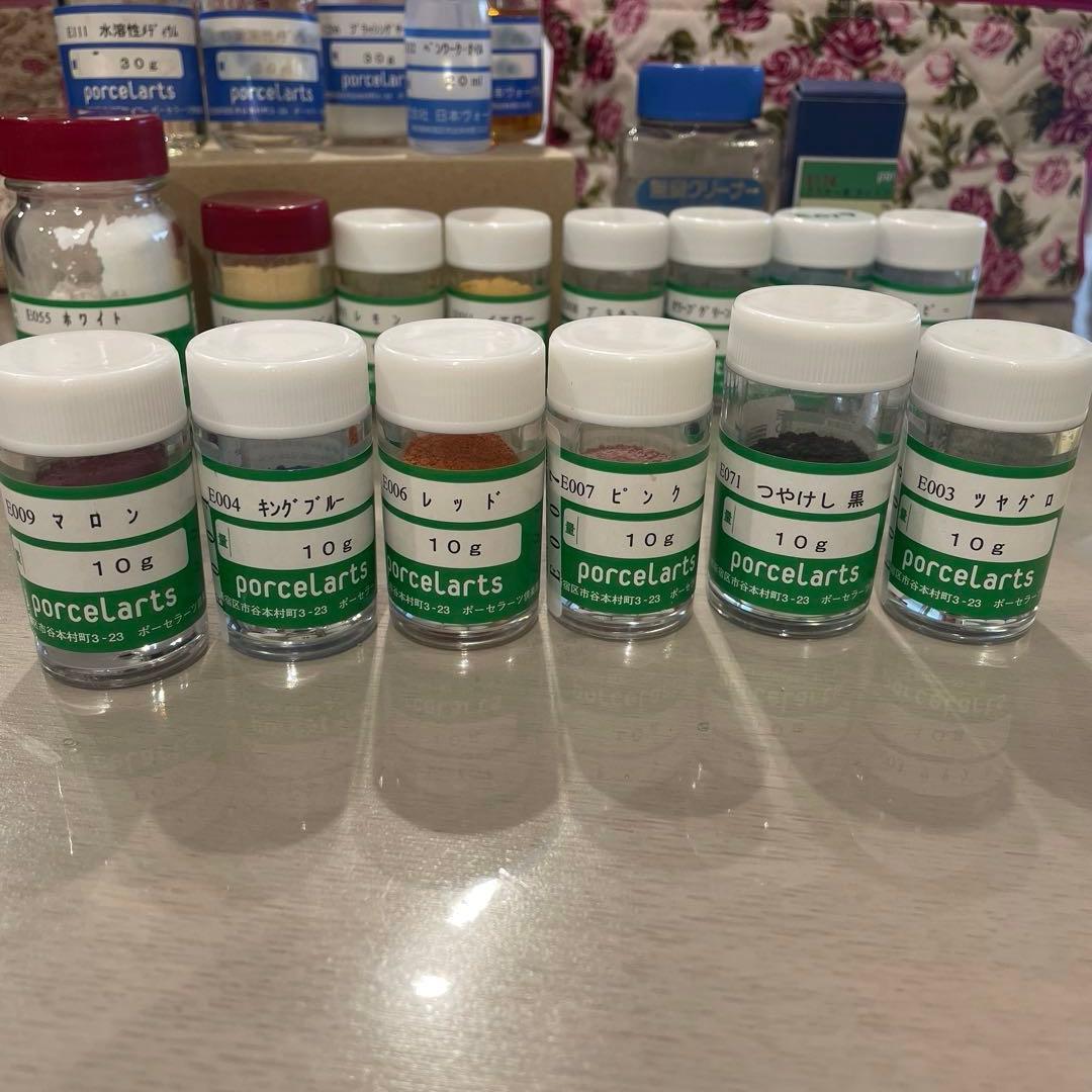ポーセラーツ用品　上絵の具等のセット