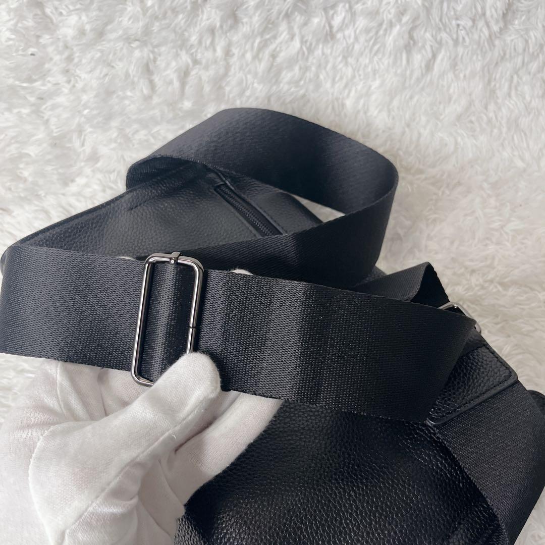 美品 イアパピヨネ ワイドテープ レザー ショルダーバッグ 本革 ブラック