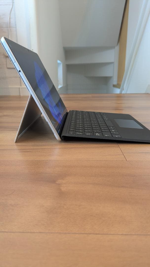 Windowsタブレット本体 Microsoft Surface Pro 8 IUR-00006