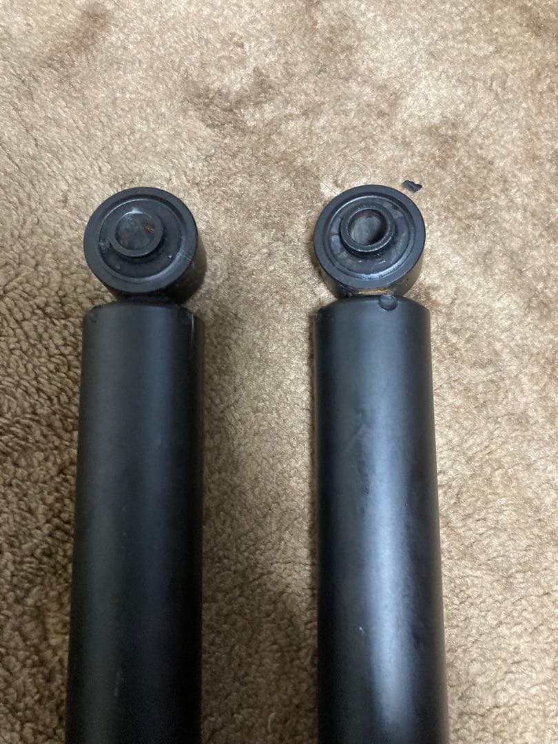 ショックアブソーバー4本セット