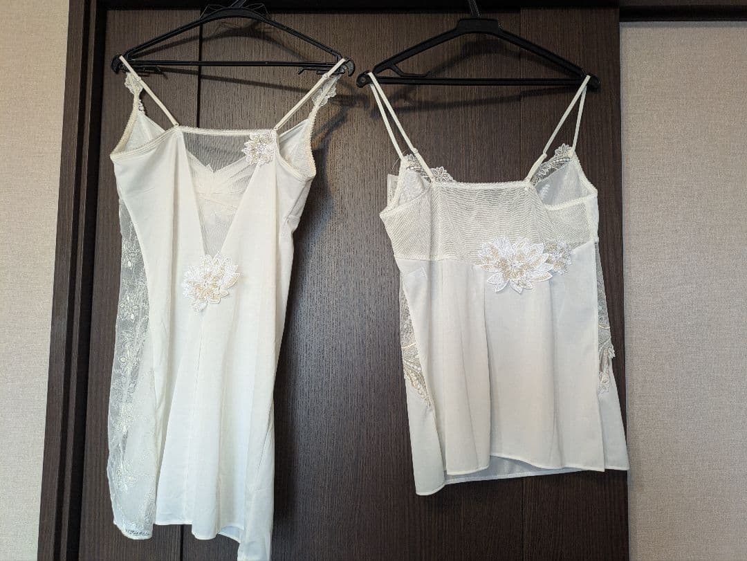 【新品2点】サルート⭐ 同シリーズ、キャミソール＆スリップ