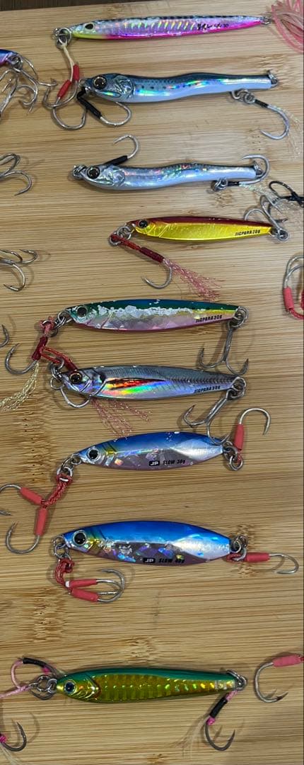 青物シーバス　ルアーまとめ売り　メイホウケース、ダイワバッグ付［中古］