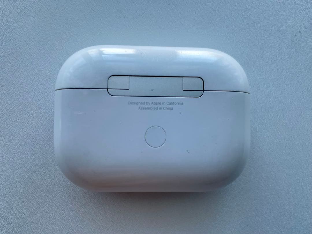 正規品 AirPods Pro第２世代 Lightning 充電ケース付き