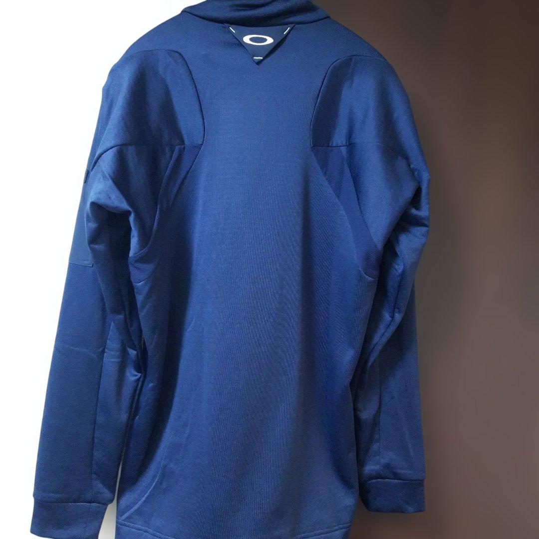 新品　オークリーゴルフ　メンズウエア　スカルタートルネックミドル　長袖シャツ