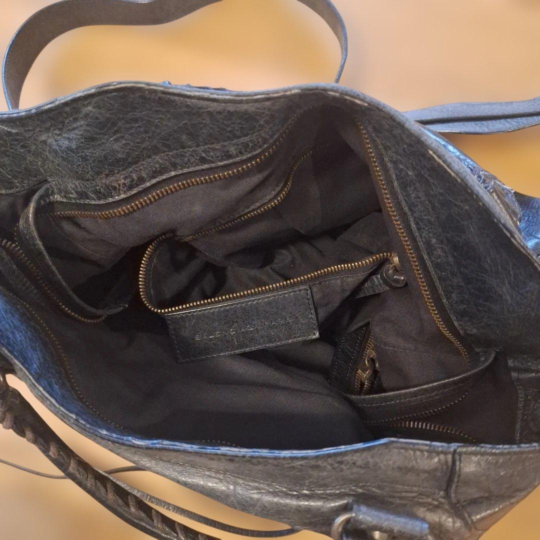 バレンシアガ ショルダーバッグ