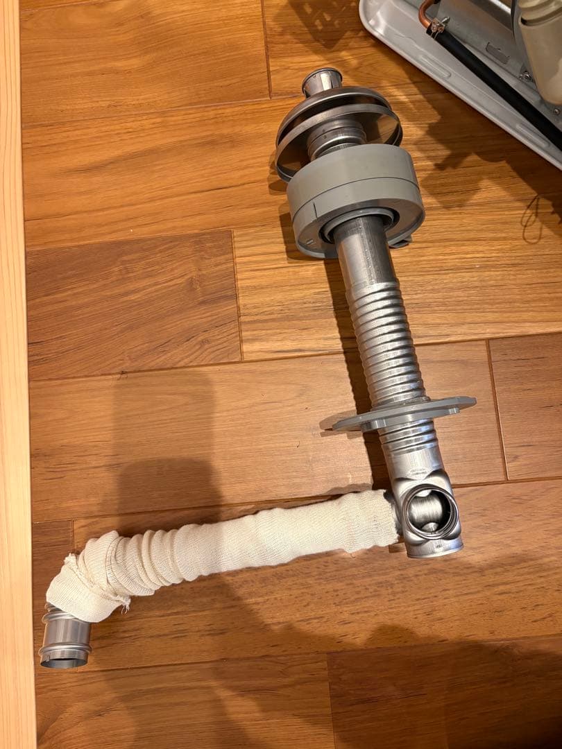 2023年式　ff式ファンヒーター FF-WG40SH CORONA