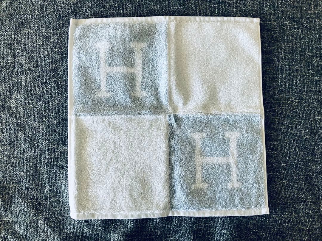 新品未使用　Hermes エルメス アヴァロン ハンドタオル ブルー ×ホワイト