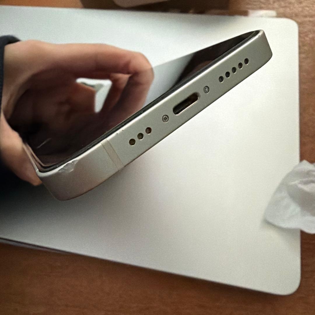 iPhone13 128GB スターライト SIMフリー 初期化済