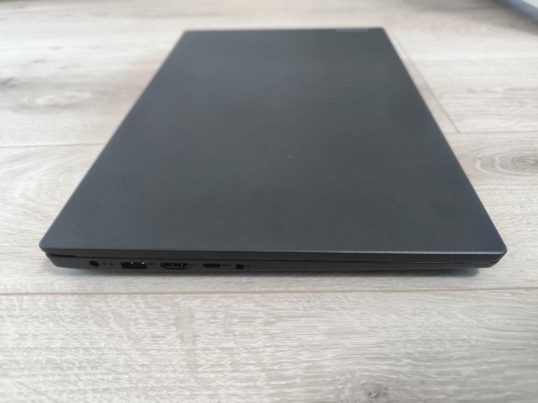 Lenovo V15 G2 Ryzen5 16GB SSD256GB ケース付