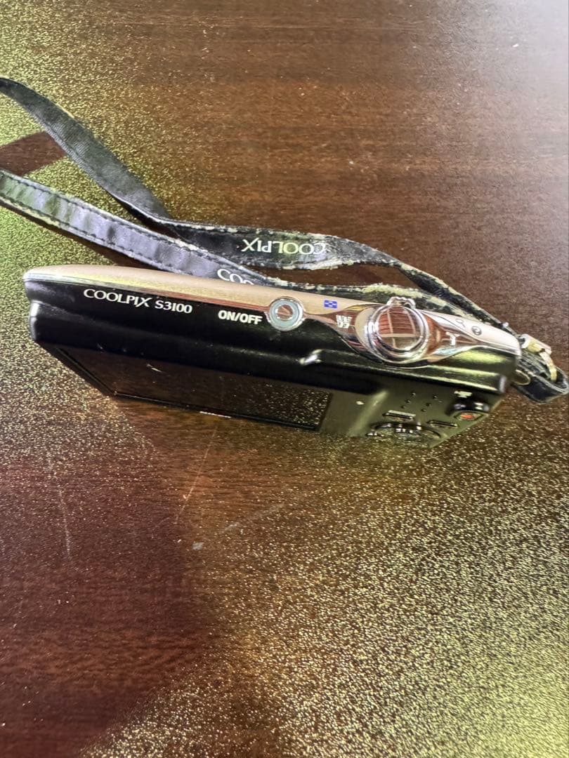 s841 Nikon COOLPIX S3100 デジタルカメラ 1400万画素