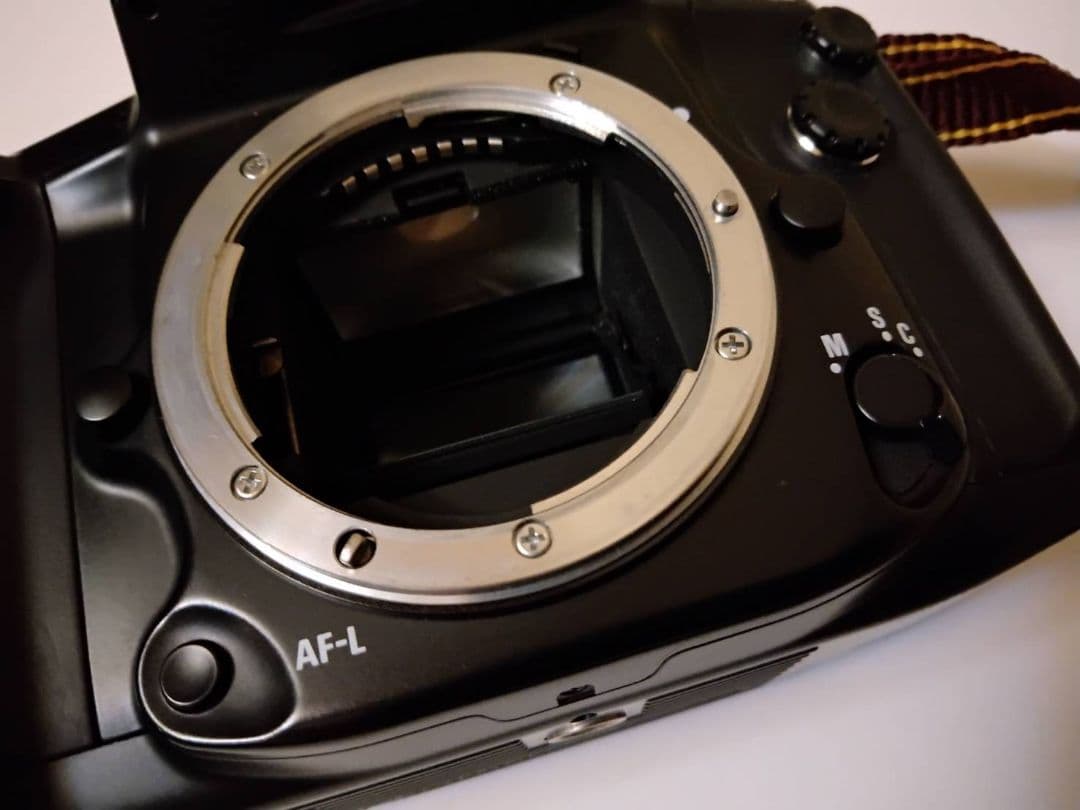 ★Nikon ニコン F90X フィルムカメラ　動作確認済み！ 一眼レフカメラ