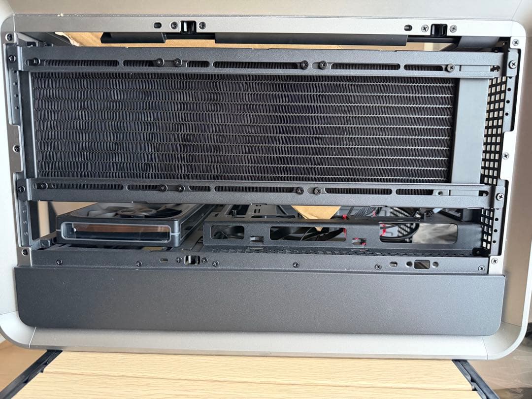 Jonsbo BO400ケース 360水冷 1050w電源