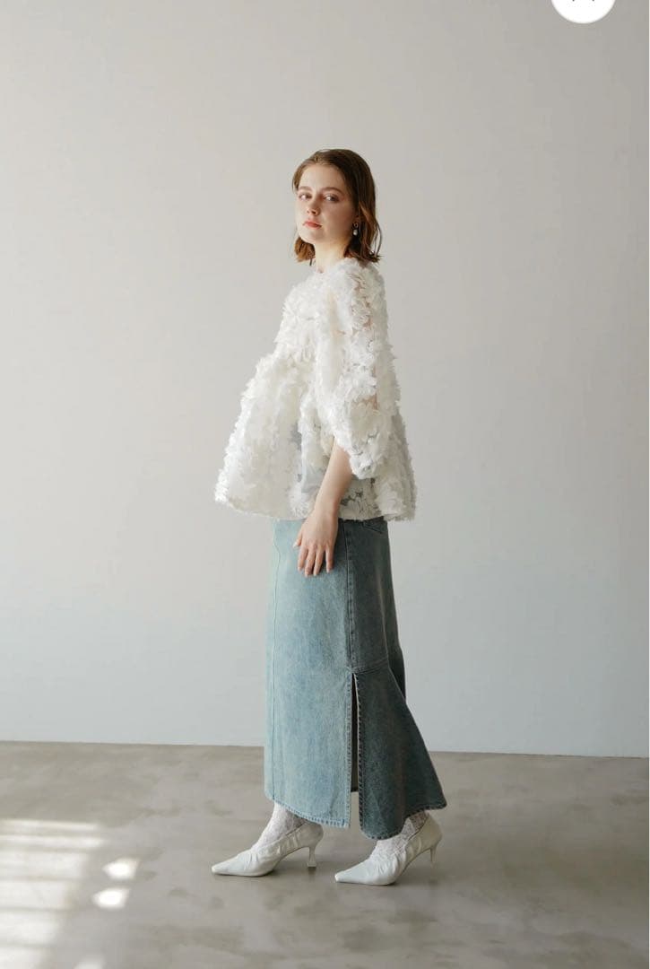 トップス Acka. flower peplum blouse / white