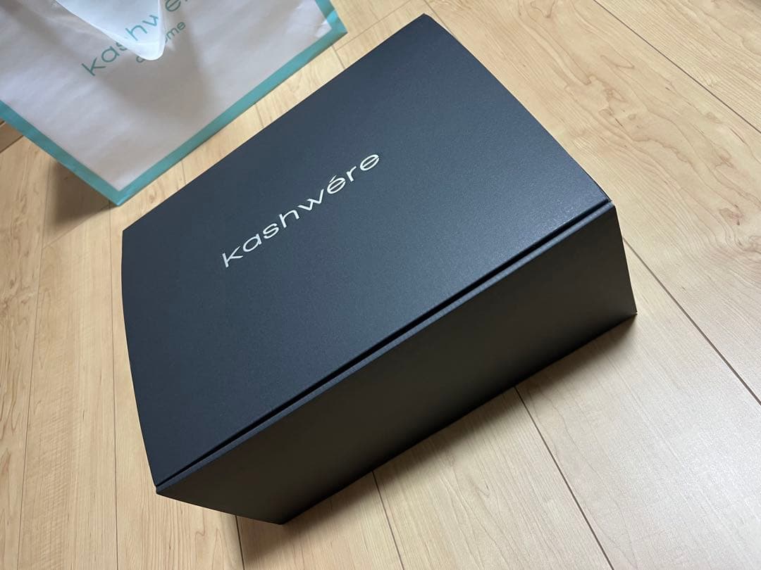 【特別非売品】kashwere × Mercedes-Benzブランケット