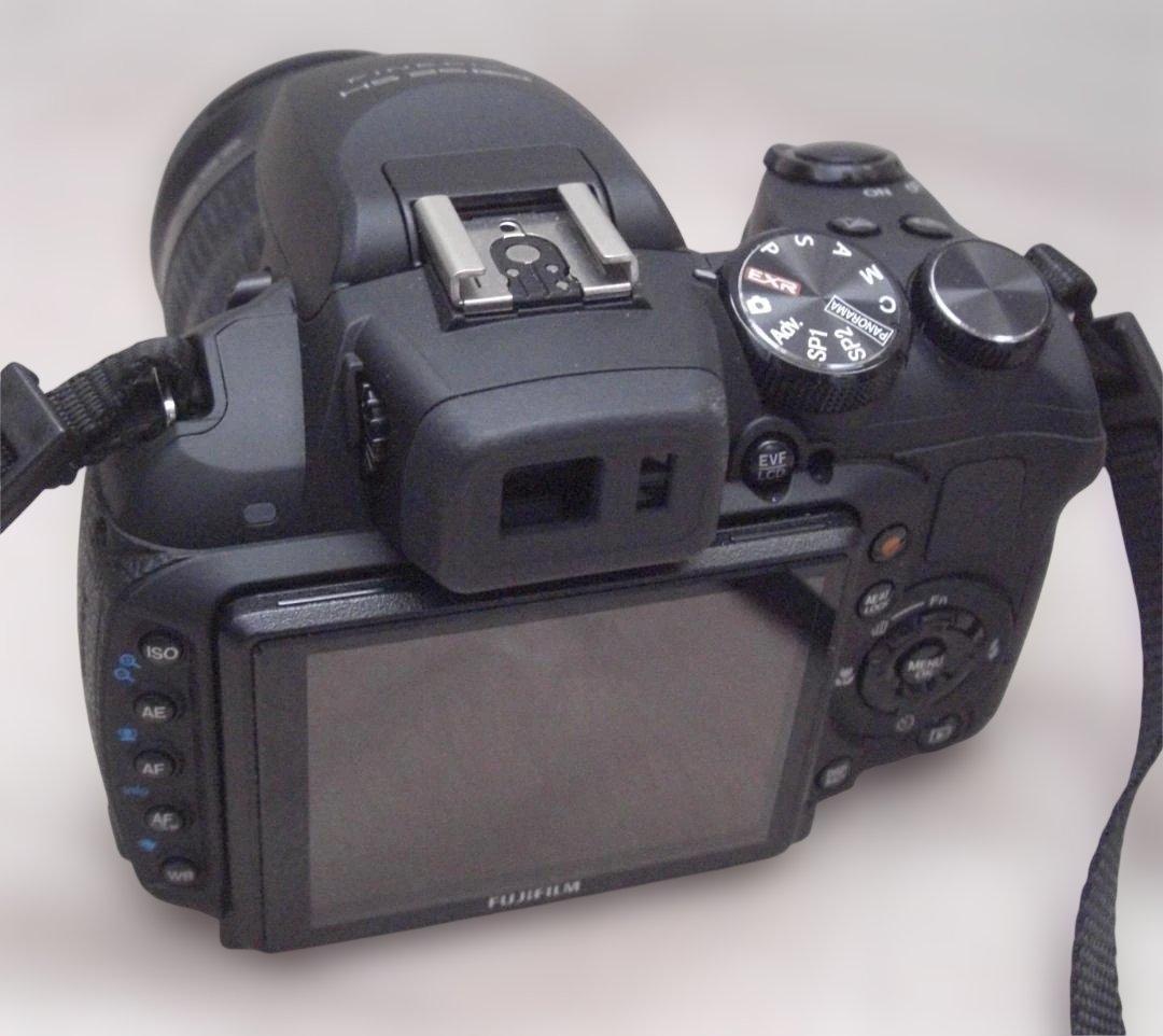 Fujifilm FinePix HS25 デジタル一眼レフ