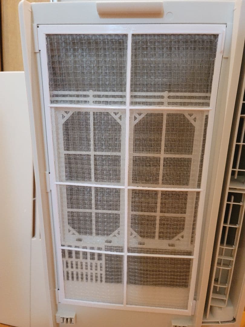 コロナルームエアコン ウインド形冷房専用 型式　CW-1624R 2024年製