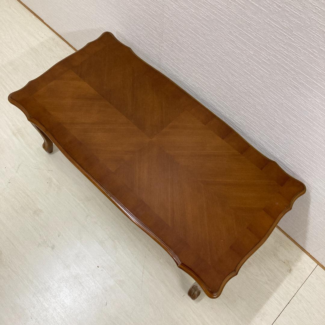 イタリア　クラシック　猫脚　リビングテーブル　センターテーブル　彫刻