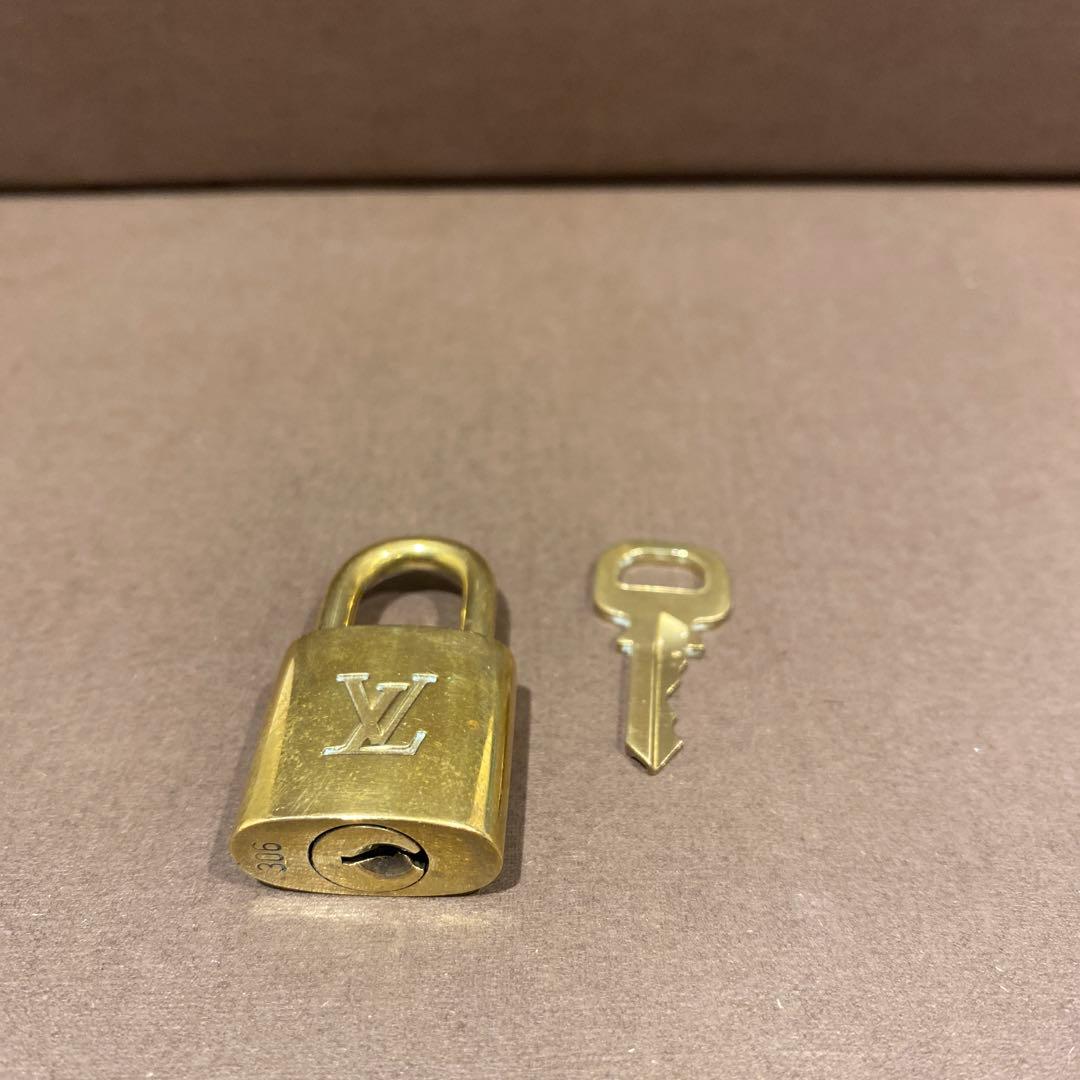 L00118　ルイヴィトン　パドロック　カデナ　南京錠　鍵