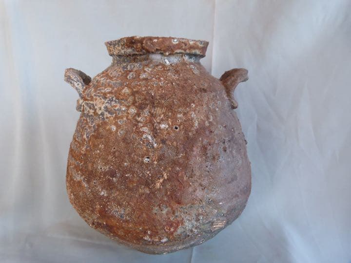 耳付き壺