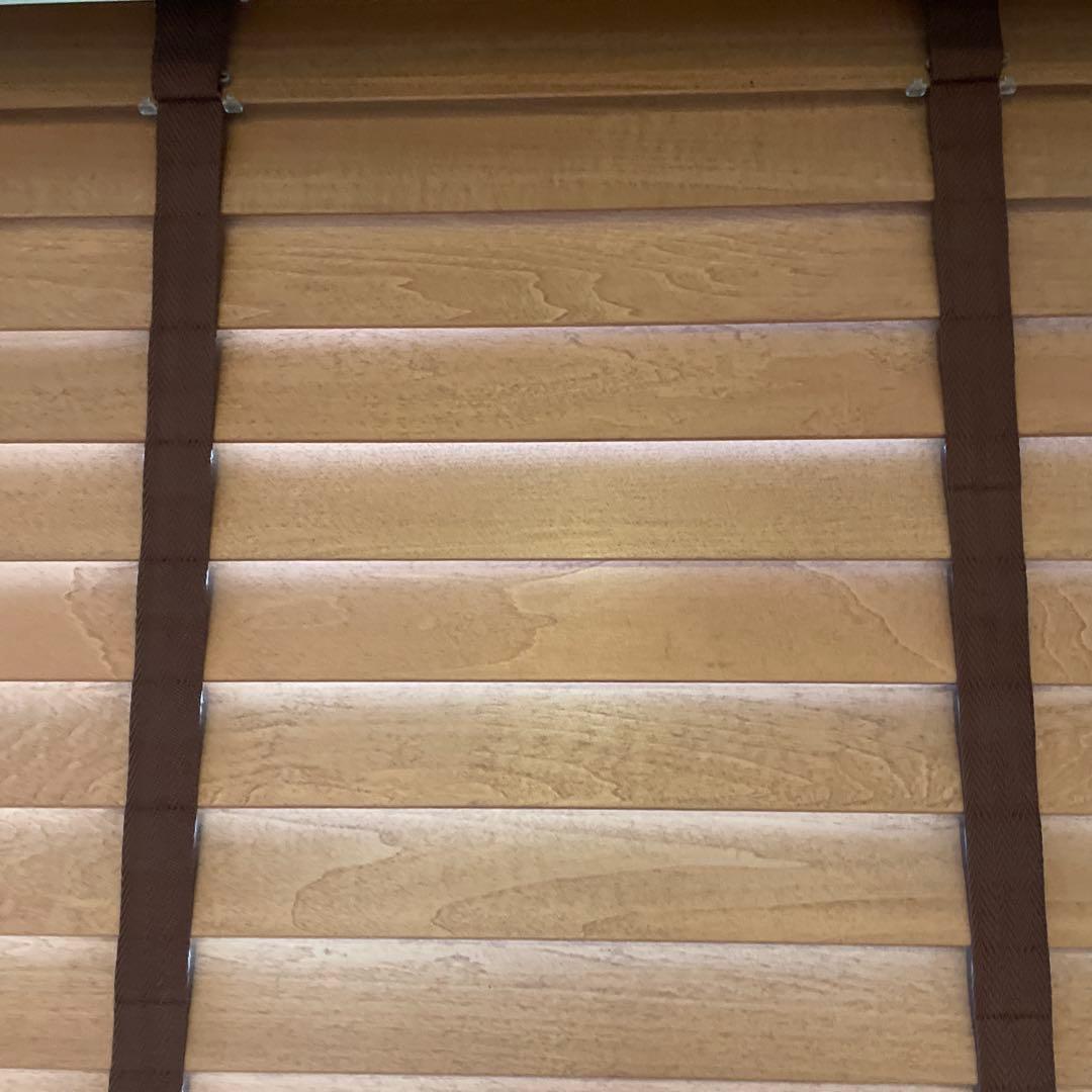 ブラウン木製ブラインド吊り下げ式　2個セット　ニチベイ　バランス付き