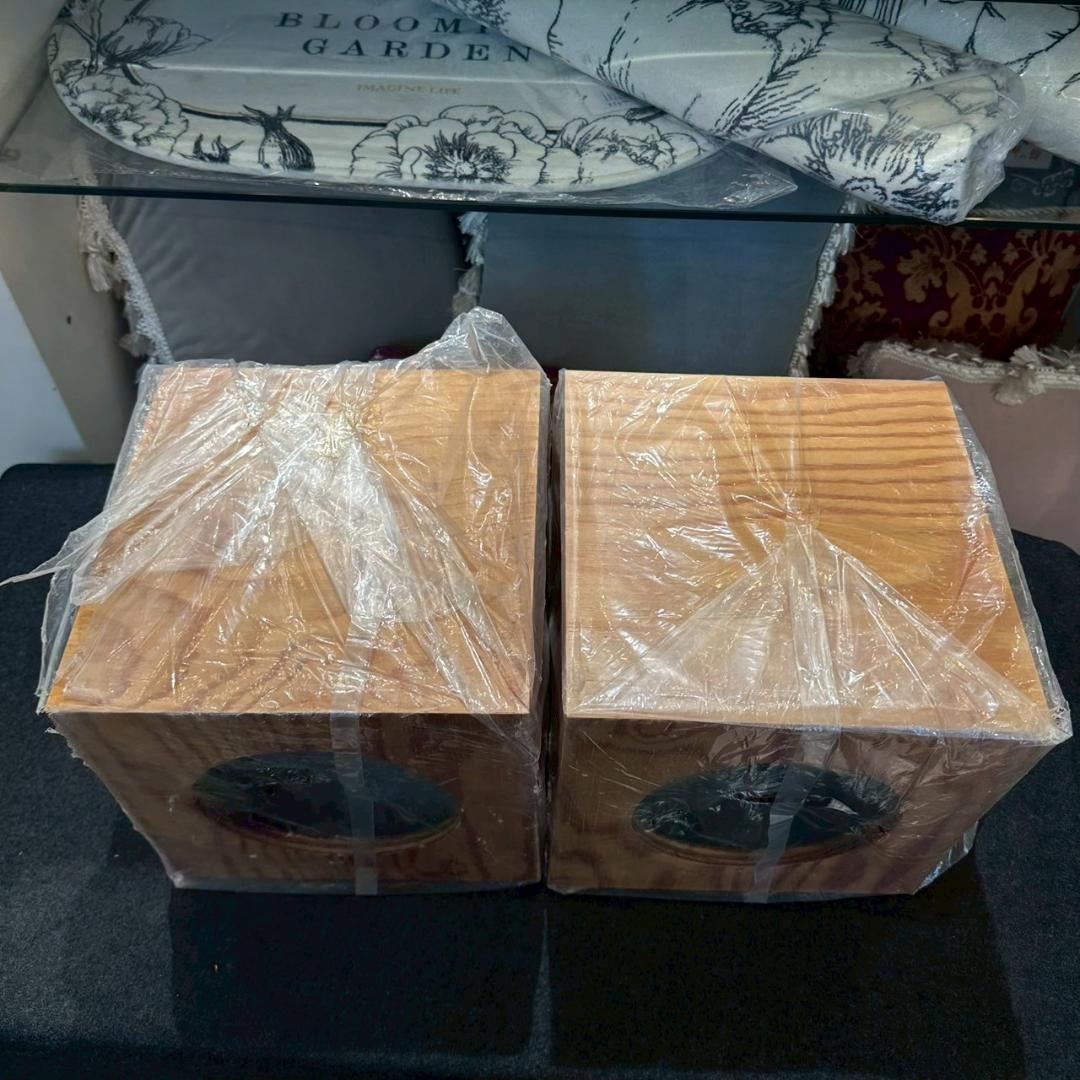 新品【2個セット】木製ペットハウス コンセント穴付き 天然木 箱型 立方体