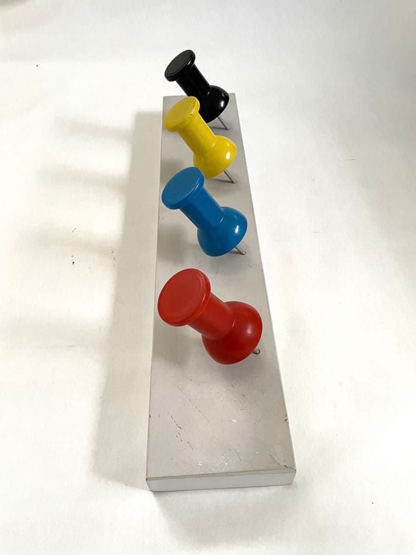 ビッグサイズ　プッシュピン洋服ハンガー