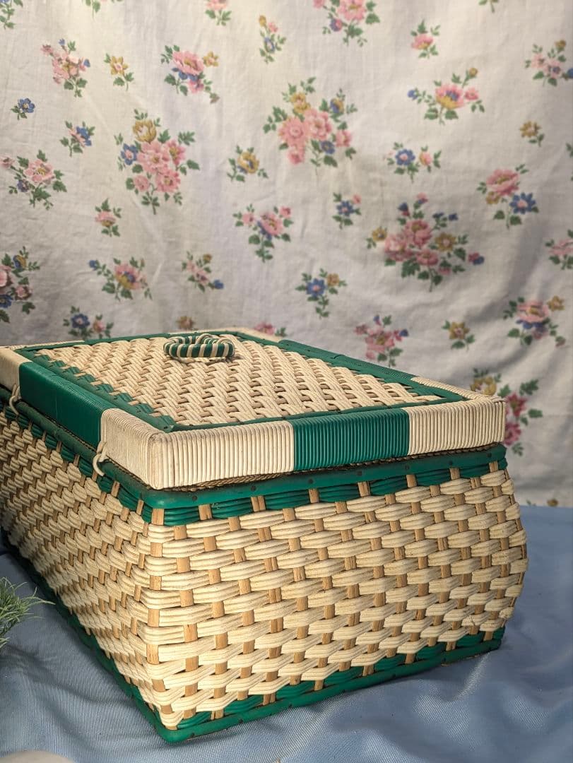 大きめ イギリス アンティーク ソーイングバスケット 裁縫箱 グリーン