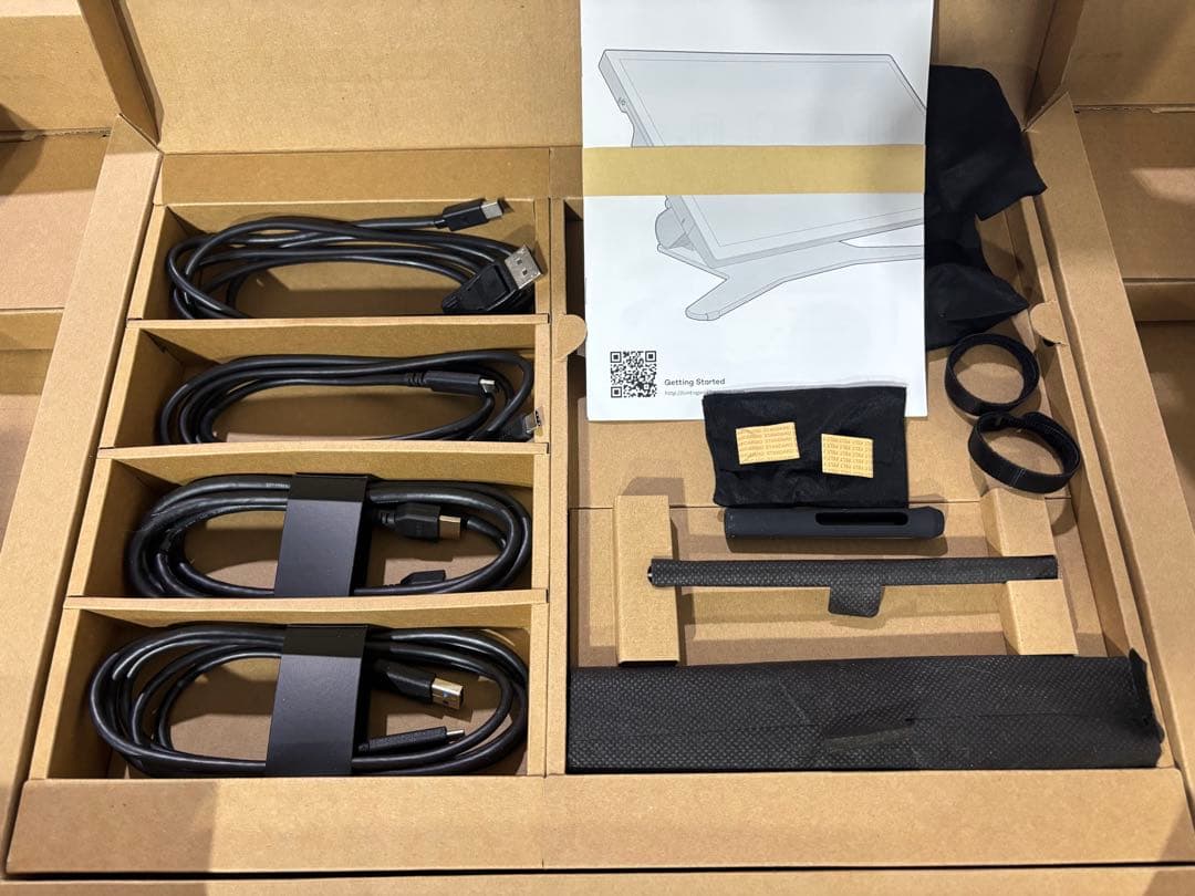 【専用スタンド付き】Wacom Cintiq Pro 27