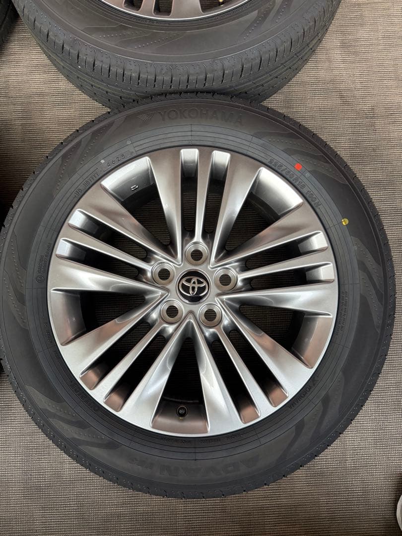 アルファード　40系純正　タイヤホイールセット18インチ４本　新車外し　送料込み