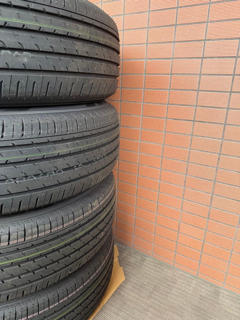 アルファード　40系純正　タイヤホイールセット18インチ４本　新車外し　送料込み