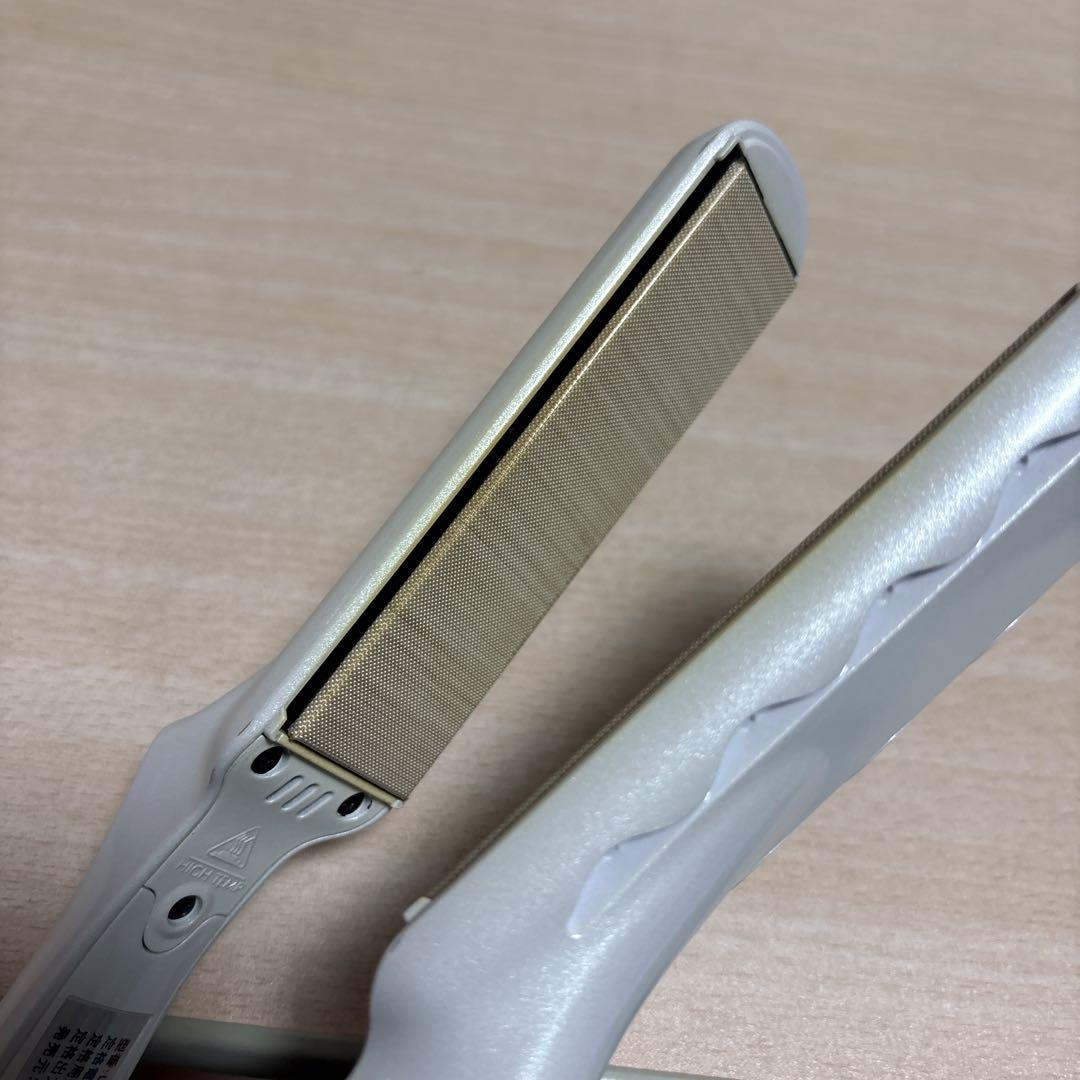 絹女 KINUJO ストレートヘアアイロン 箱有り