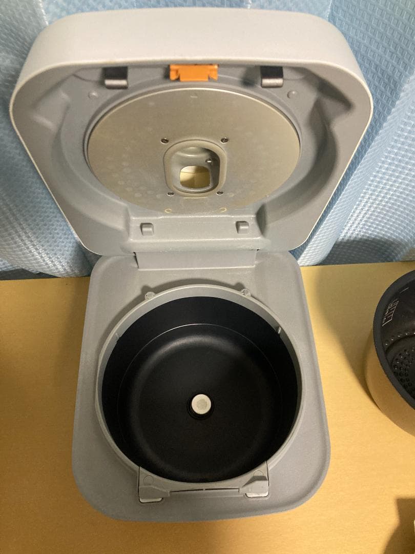 ゆうた★美品★日立 RZ-V100EM 圧力＆スチームIHジャー炊飯器