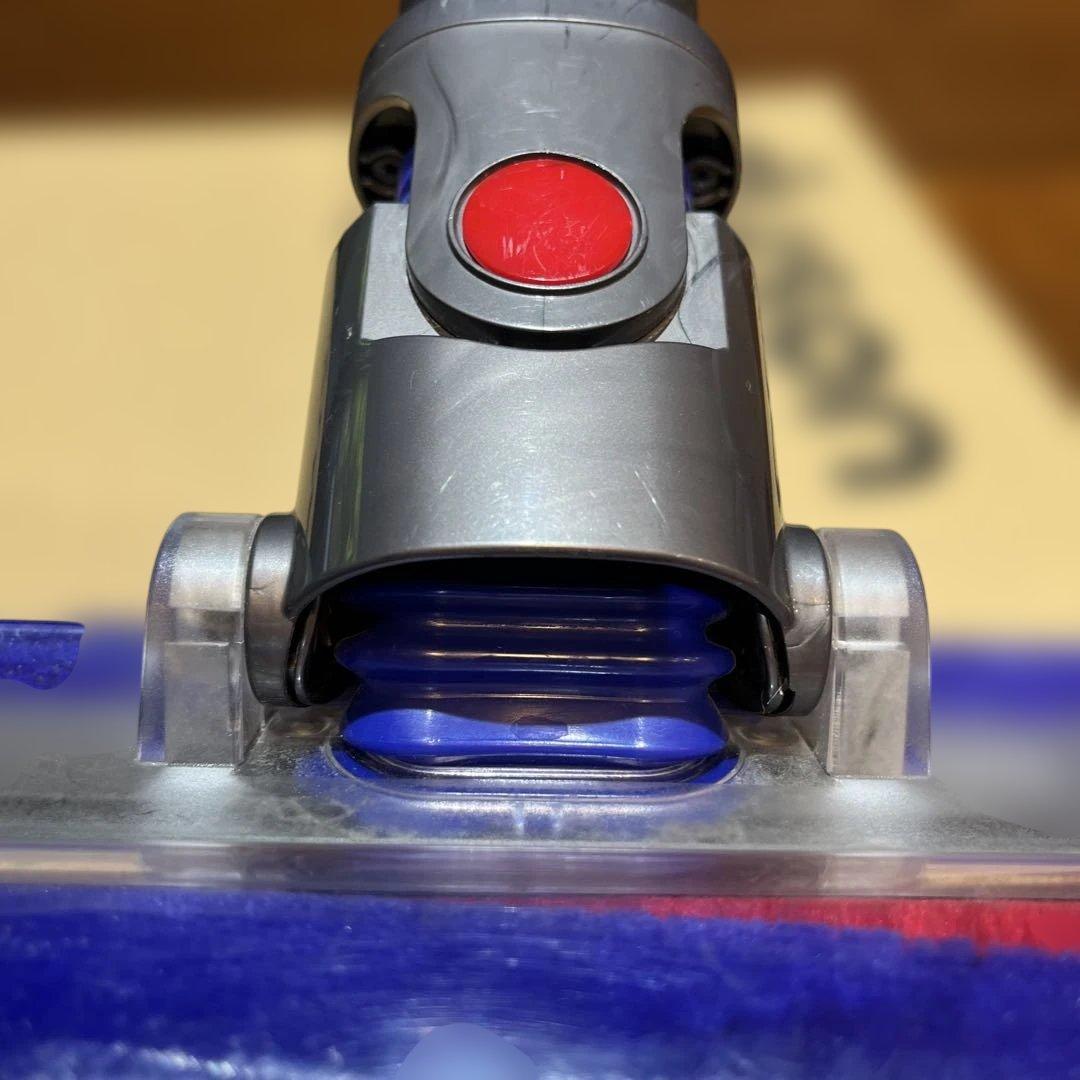 Dyson V8 Fluffy 掃除機 【バッテリー交換済】