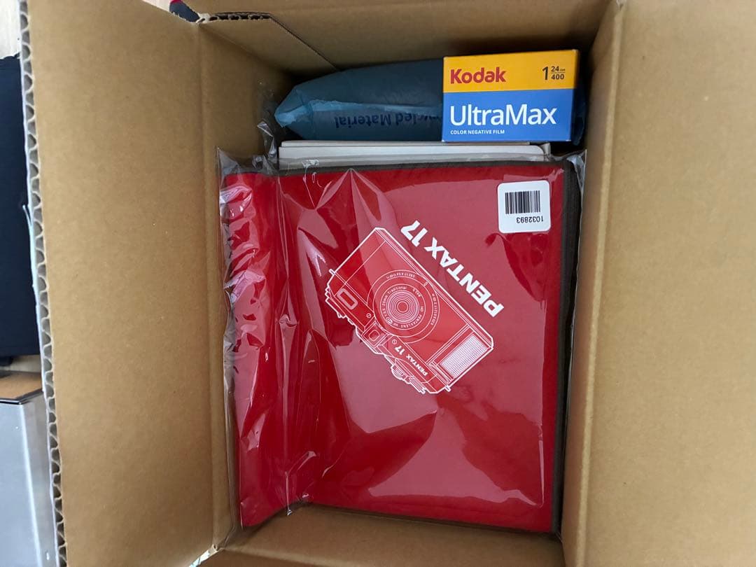 pentax17 レンズカバー装着済み　付属品多数