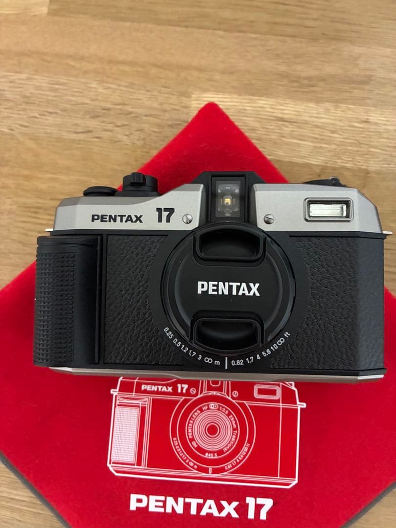 pentax17 レンズカバー装着済み　付属品多数