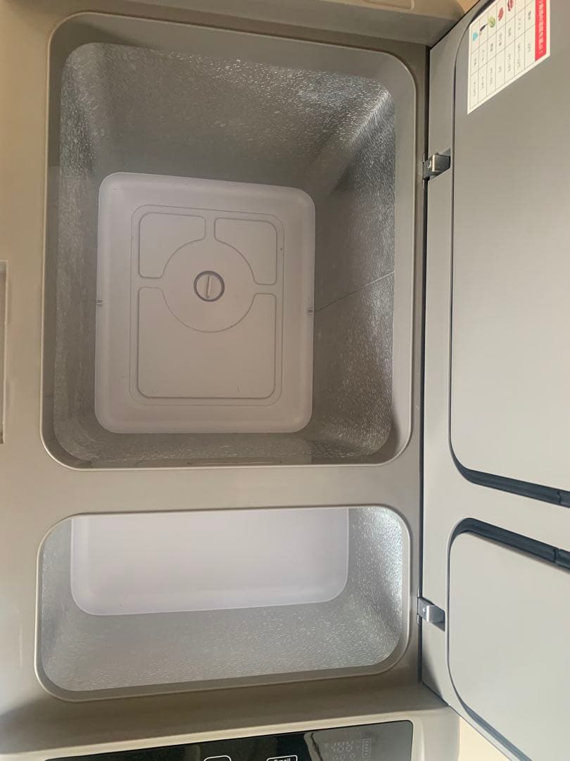 y136 車載冷蔵庫40L 2室-20℃～10℃USB給電可12V24V車に対応