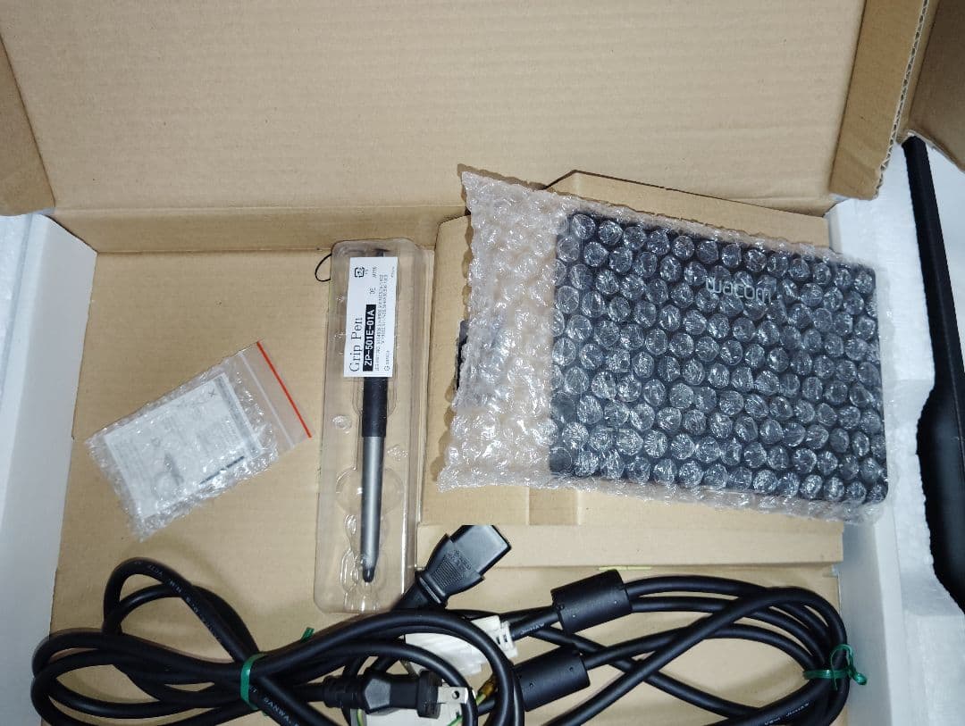 Wacom Cintiq 12WX 液晶ペンタブレット本体