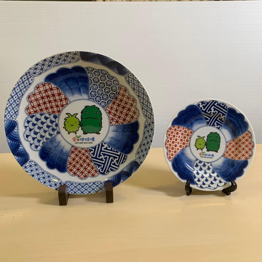 新品未使用　赤絵瀬戸染付モリゾーキッコロ祥瑞皿　直径31cm 大皿　桐箱付