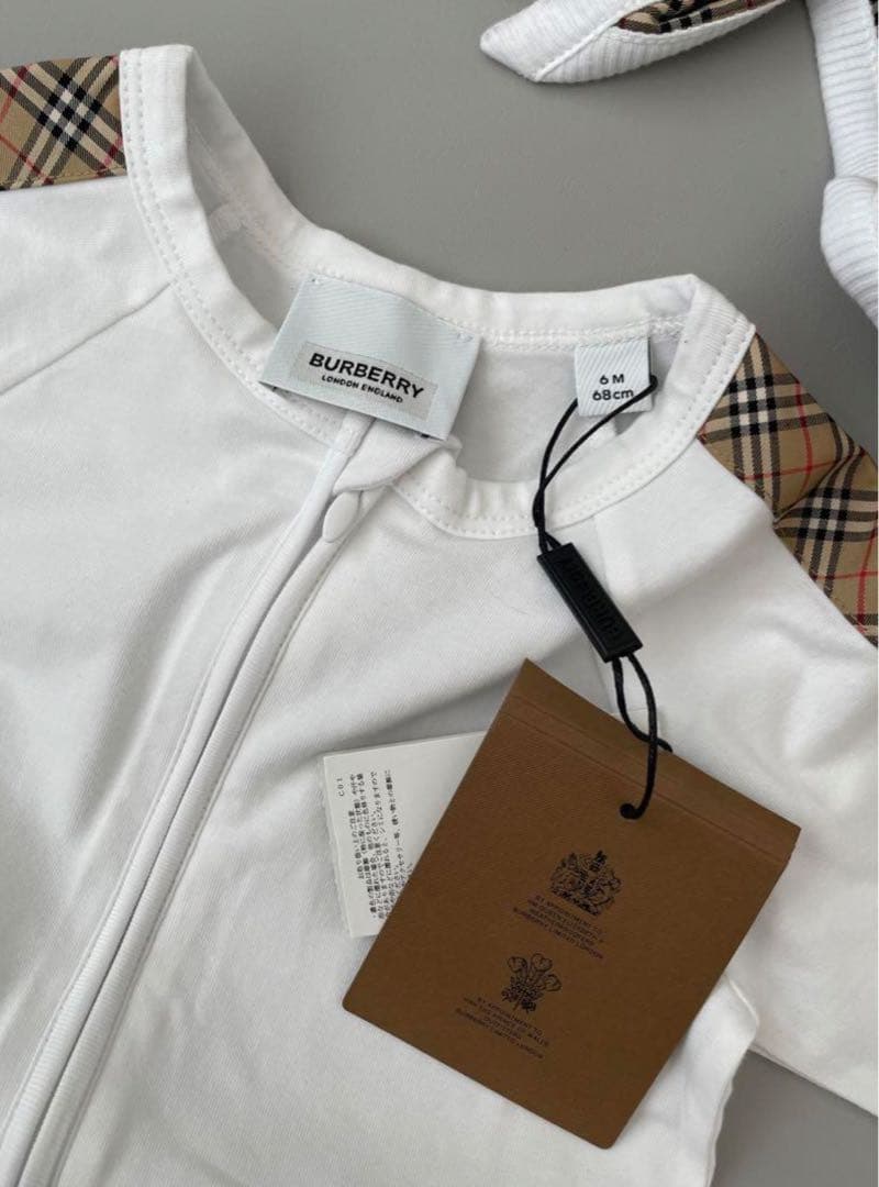 新品　未使用　BURBERRYチェックトリムコットンスリーピース ベイビー