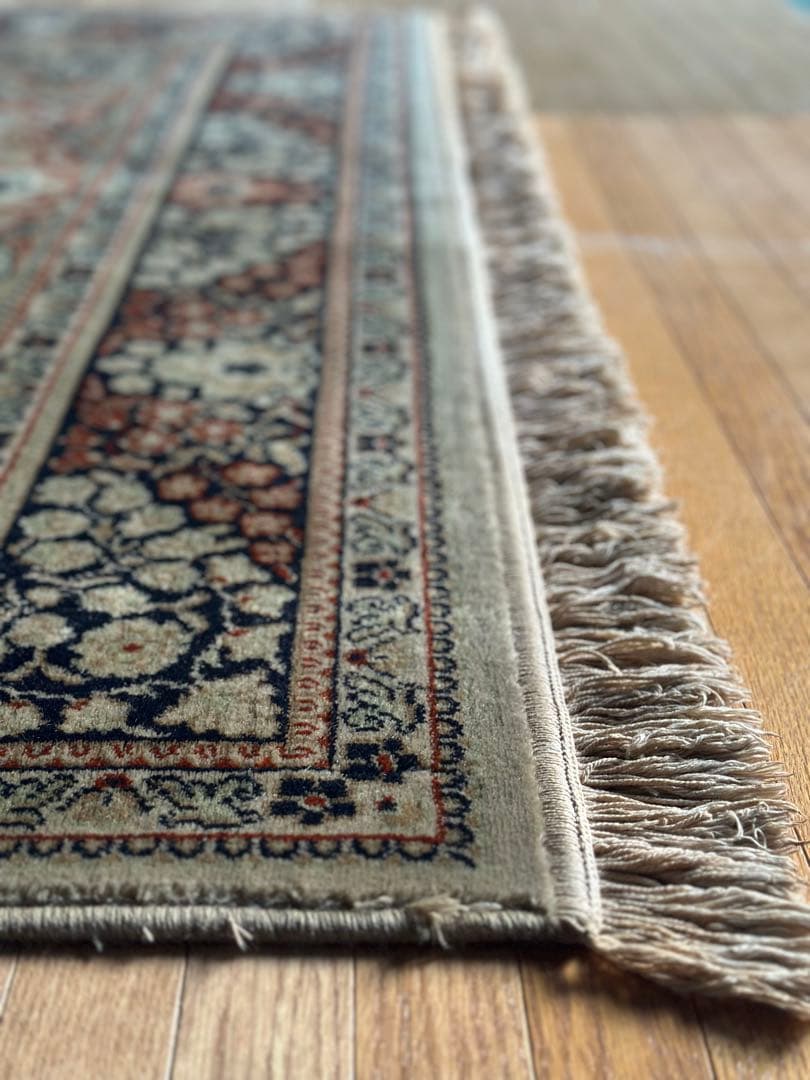 ギリシャ製 100％ウール 機械織りラグ