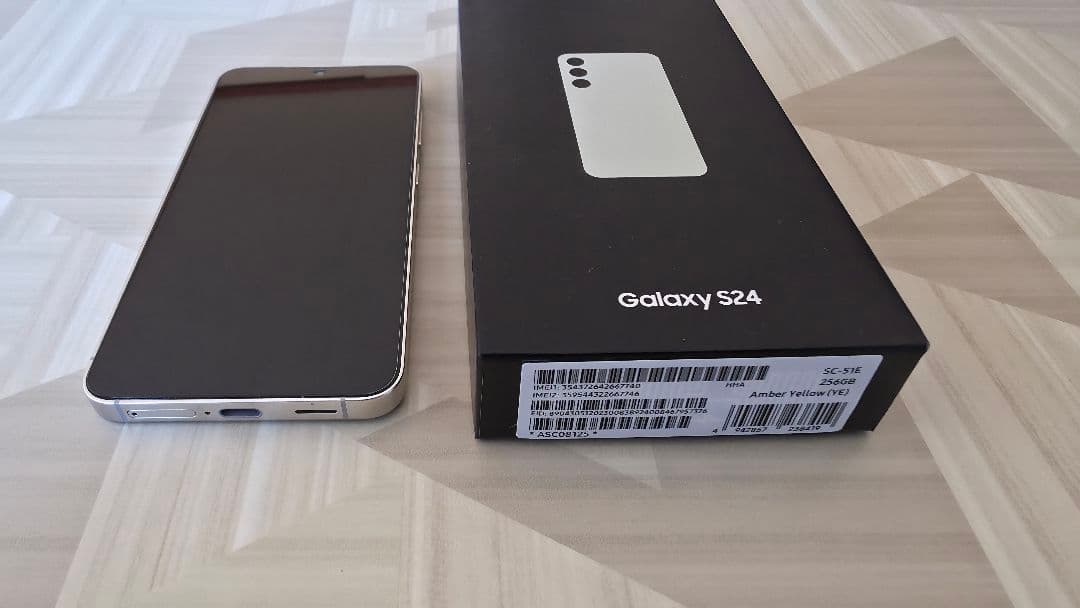 美品Samsung Galaxy S24 SC-51E Amber yellow